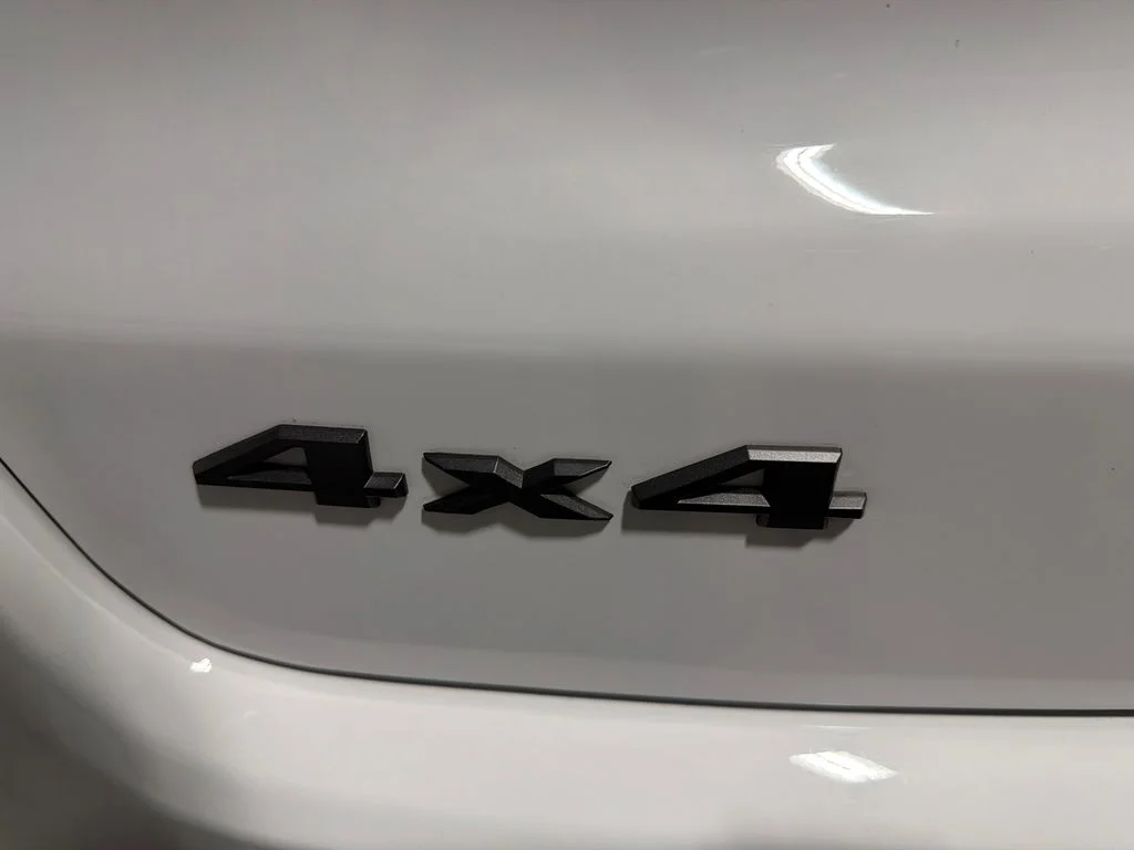 Used 2026 Bright White Clearcoat Jeep Limited Altitude image 9