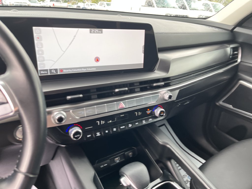 Used 2023 Silver Kia LX image 17