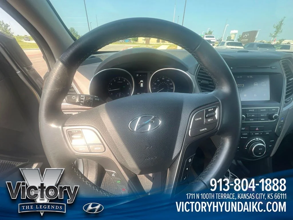 Used 2017 Silver Hyundai 2.4 Base image 10