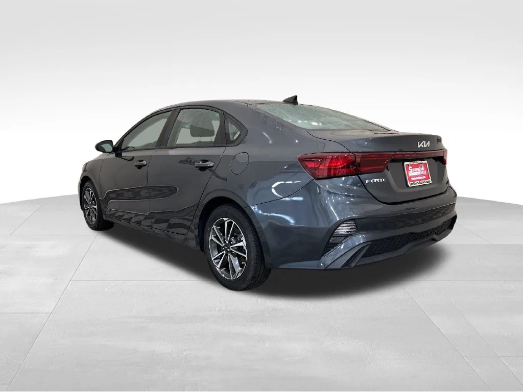Used 2023 Gray Kia LXS image 3