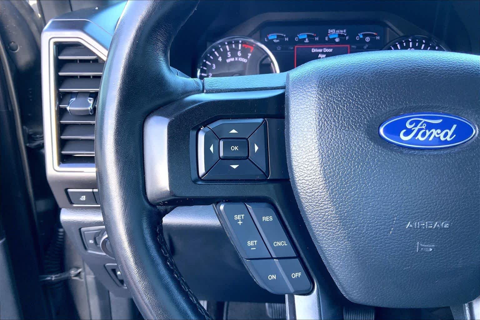 Used 2019 Magnetic Ford Limited image 23