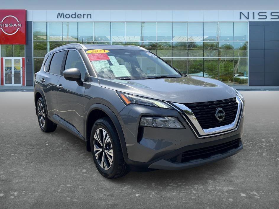 Used 2023 Gun Metallic Nissan SV image 3
