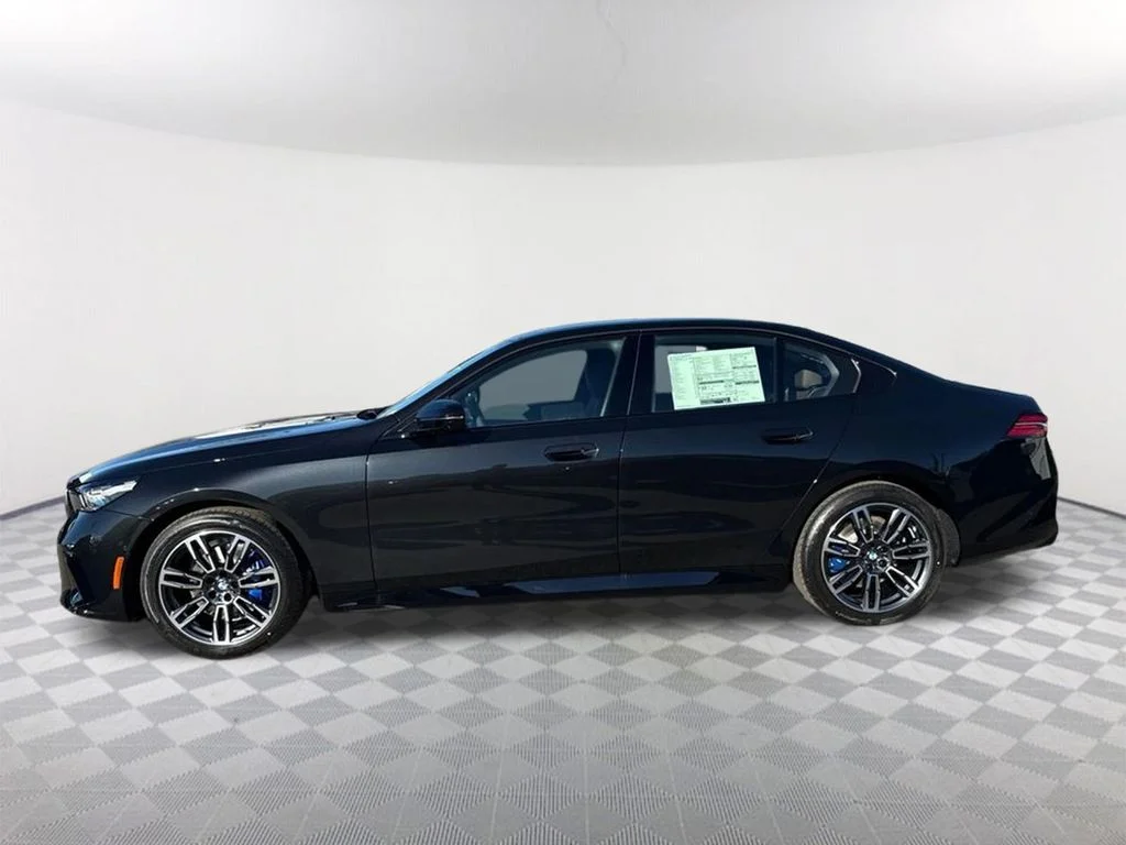 2026 BMW 5 Series 530i - Photo 8