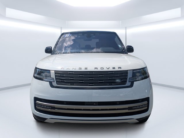 Certified Used 2023 Fuji White Land Rover SE image 6
