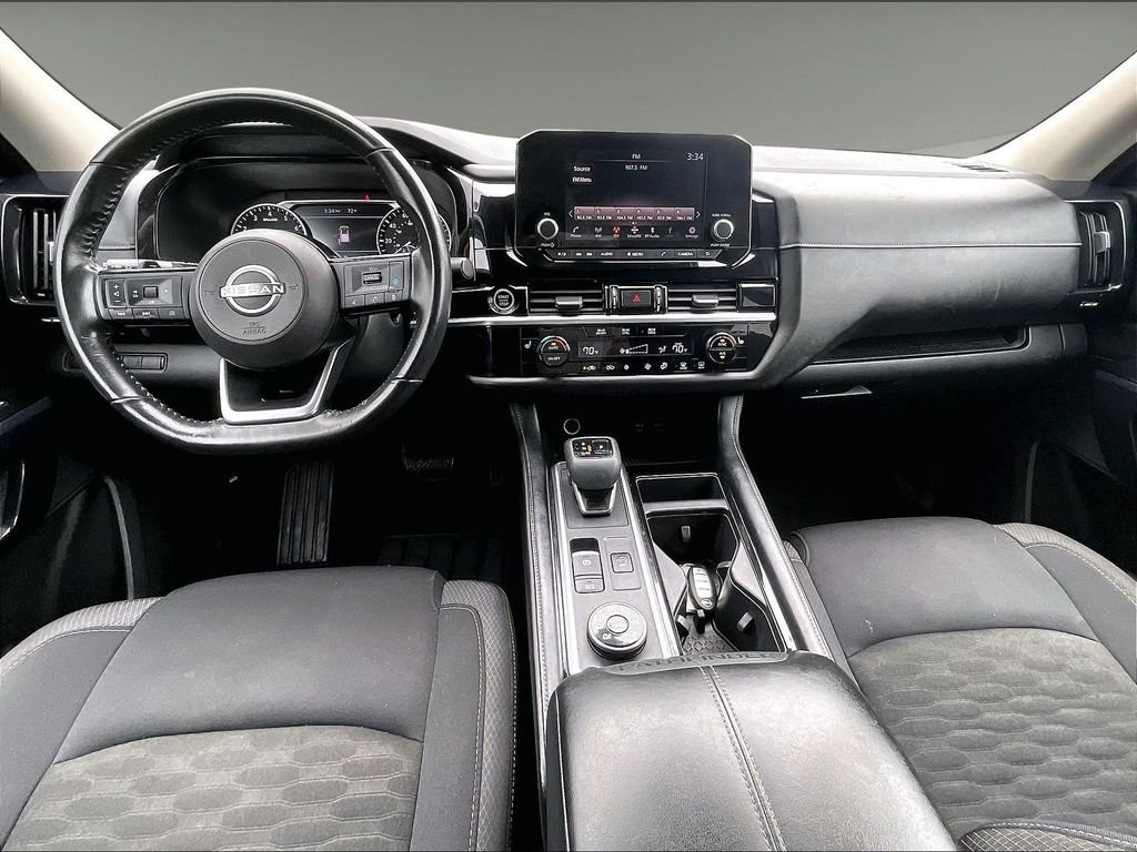 Used 2022 Red Nissan SV image 22
