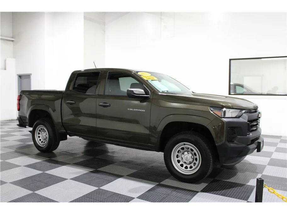 2023 Chevrolet Colorado 2WD Work Truck Crew Cab Short Box's photo