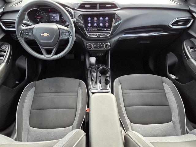 Photo 12