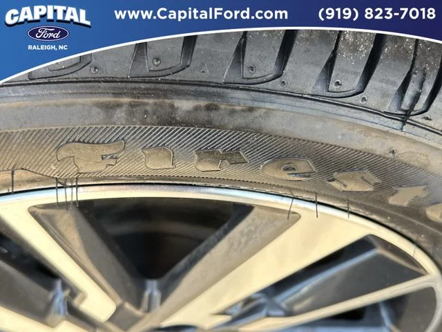 Used 2025 Silver Nissan 1.6 SV image 14