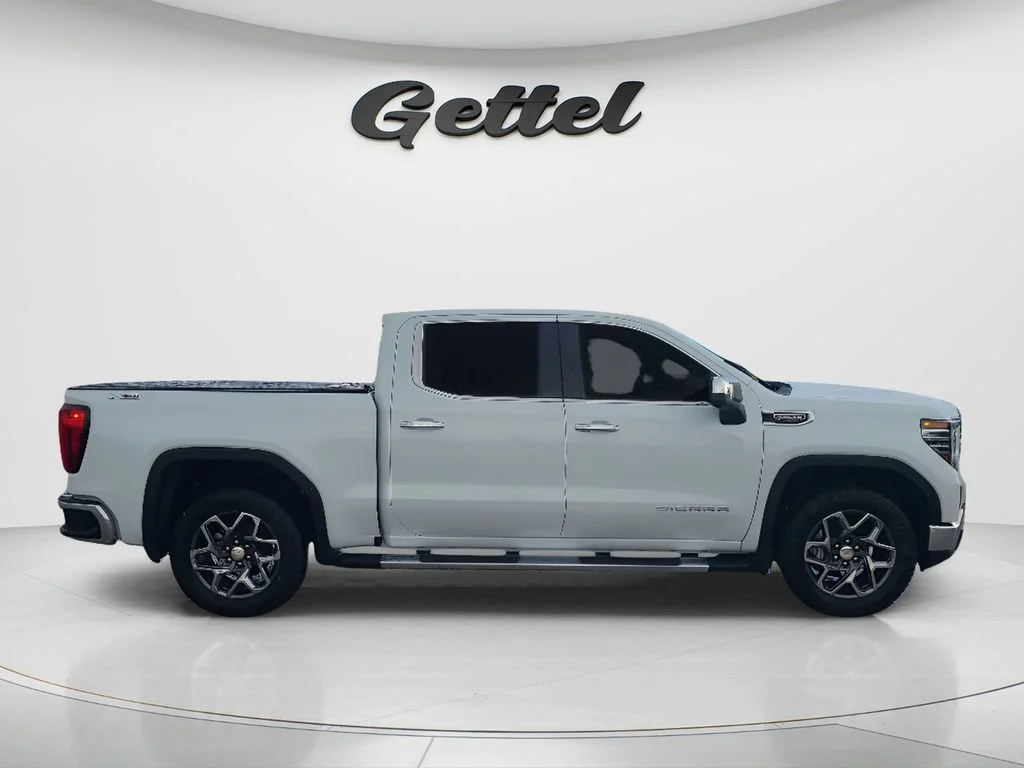 New 2026 Glacier White Tricoat GMC SLT image 4