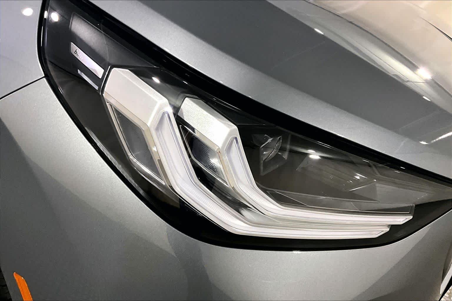 Used 2026 Skyscraper Grey Metallic BMW 30 xDrive image 25
