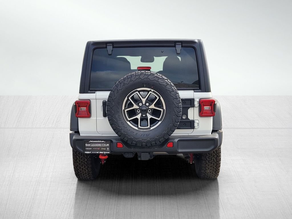New 2026 Bright White Clear-Coat Exterior Paint Jeep Rubicon image 4