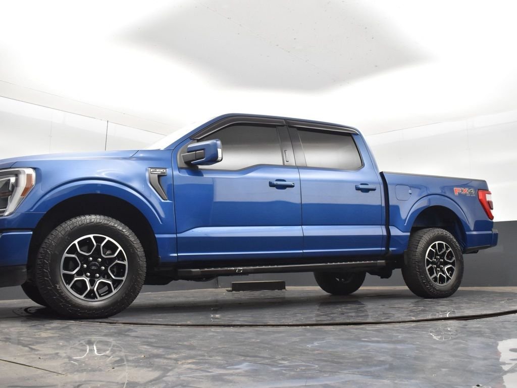 Used 2022 Blue Ford Lariat image 28