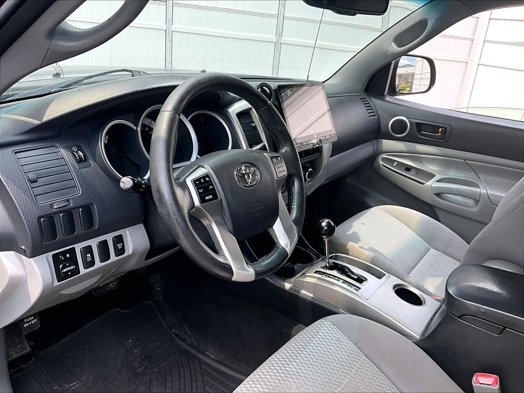 Used 2013 Black Toyota Base image 8