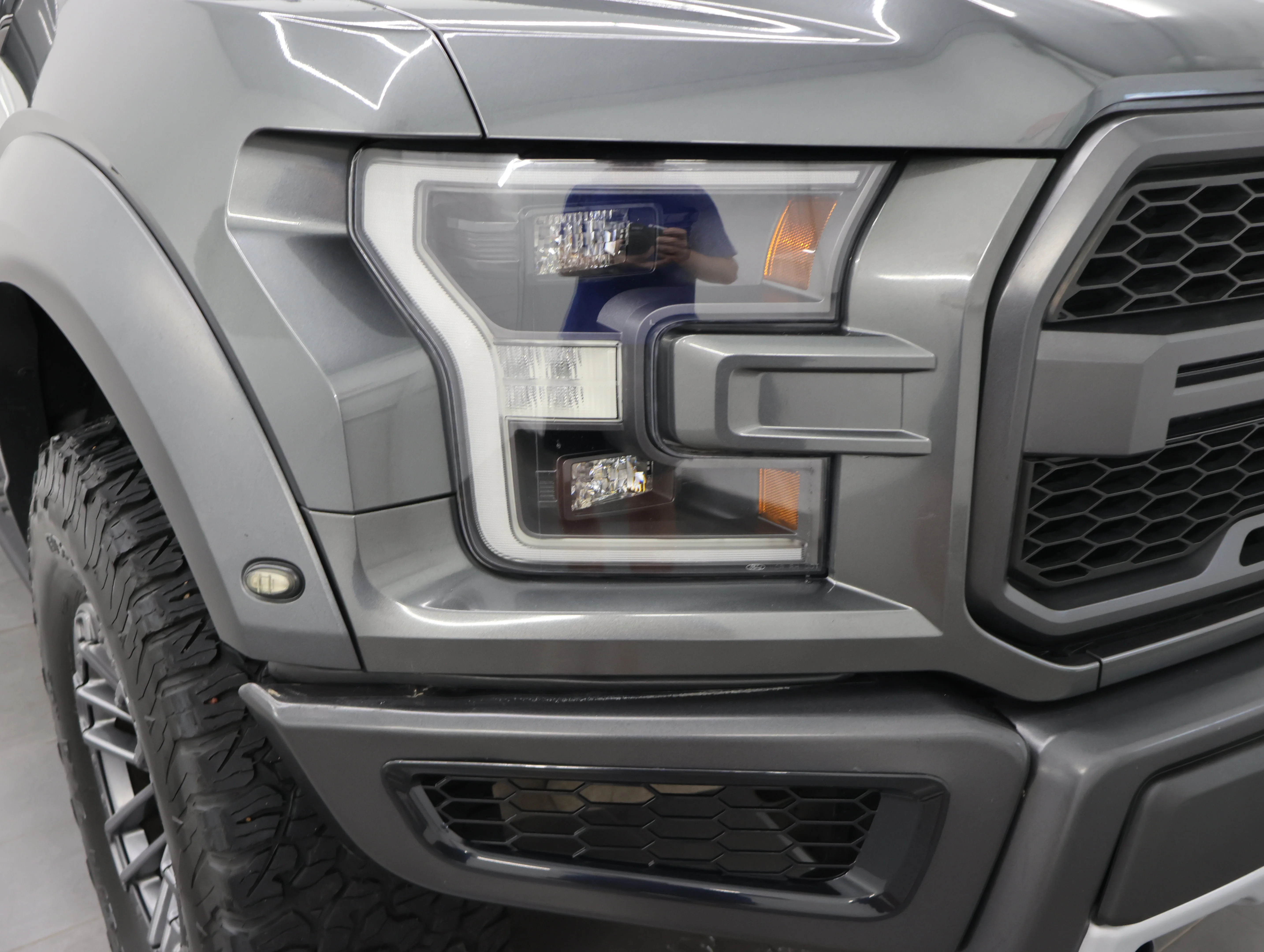 Used 2019 Magnetic Metallic Ford Raptor image 24