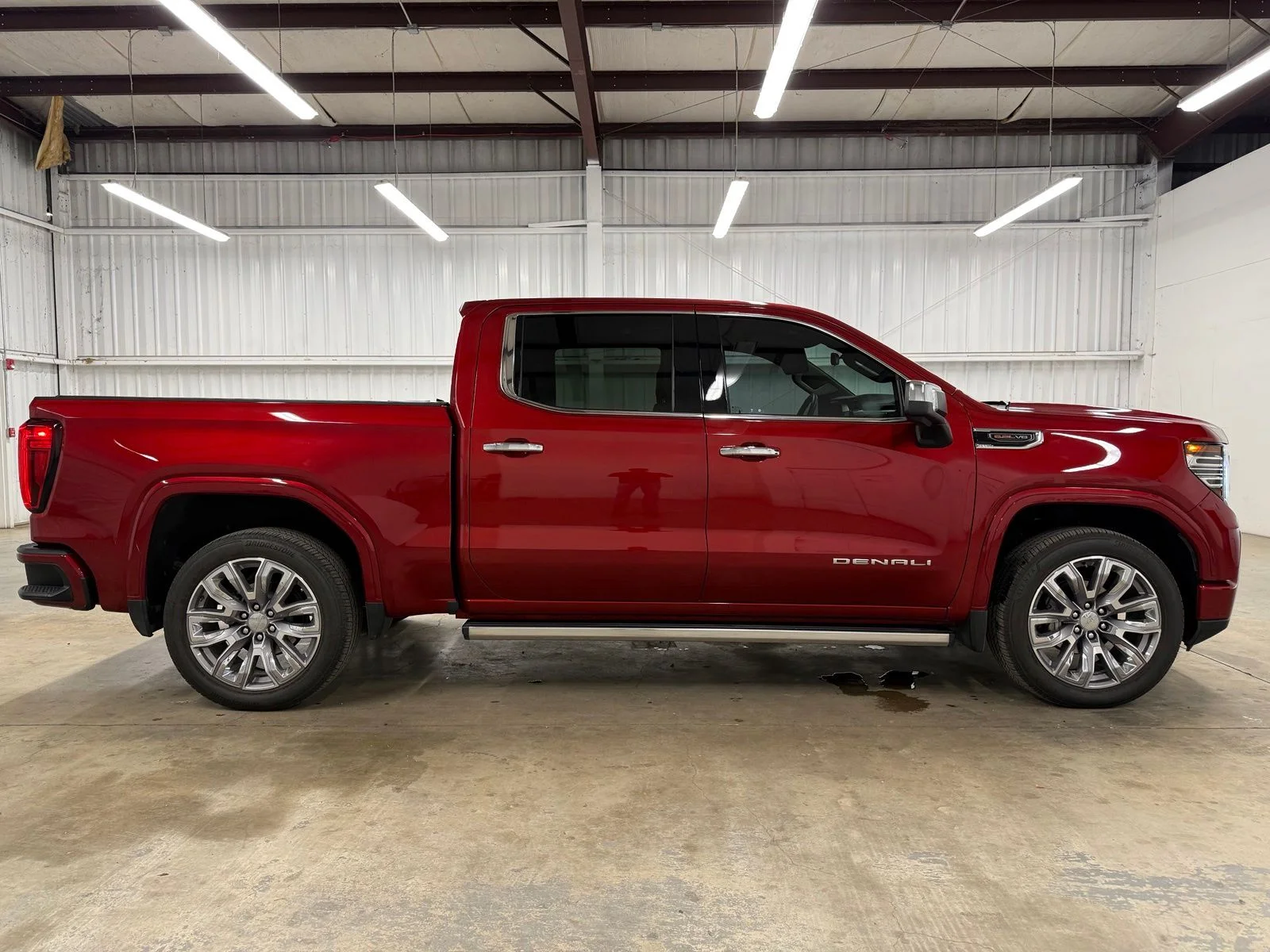 Used 2024 Red GMC Denali image 5
