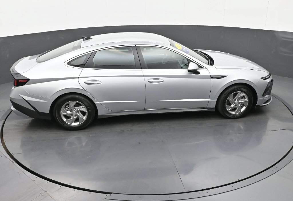 Certified Used 2026 Silver Hyundai SE image 30