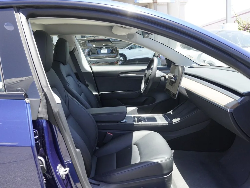 Used 2023 Blue Tesla Base image 17