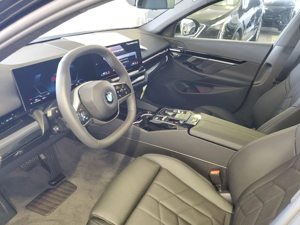 Used 2026 Black Sapphire Metallic BMW 530i image 15