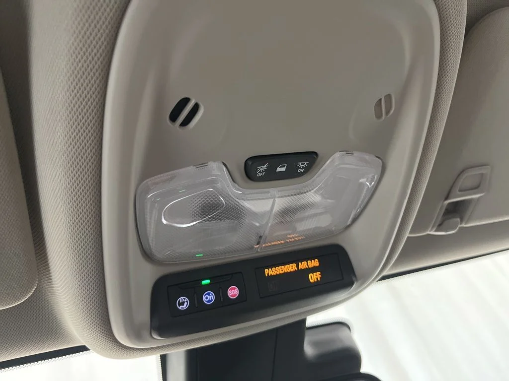 Used 2023 White Buick Select image 16