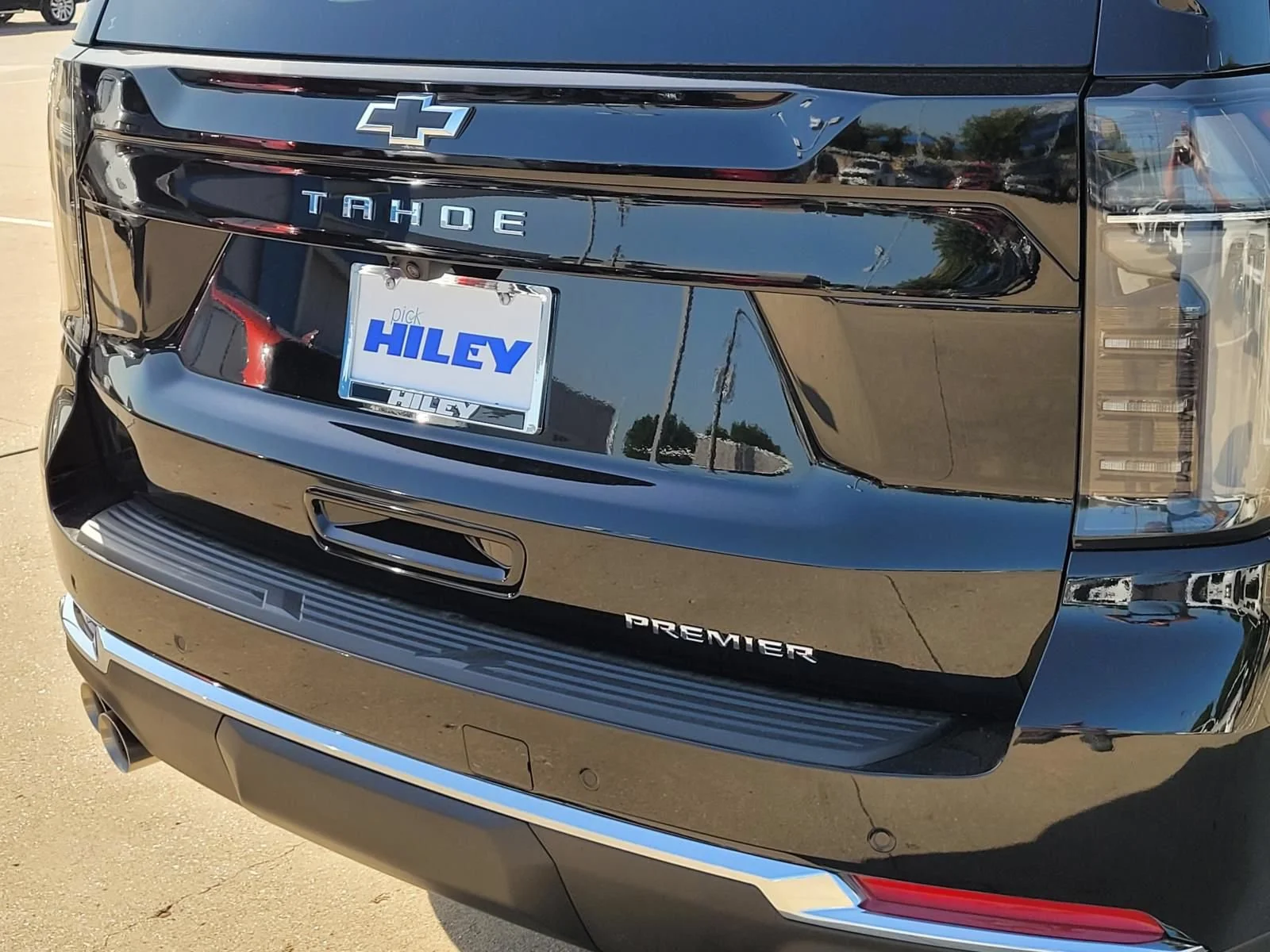 2026 Chevrolet Tahoe Premier - Photo 4