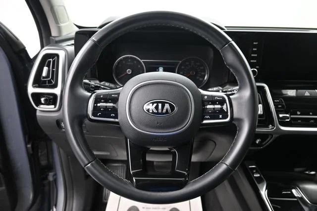 Used 2021 Everlasting Silver Kia SX image 14