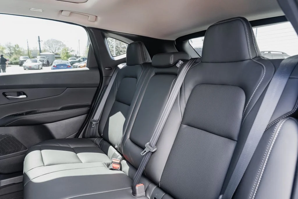 New 2026 Everest White Pearl TriCoat Nissan SL image 24