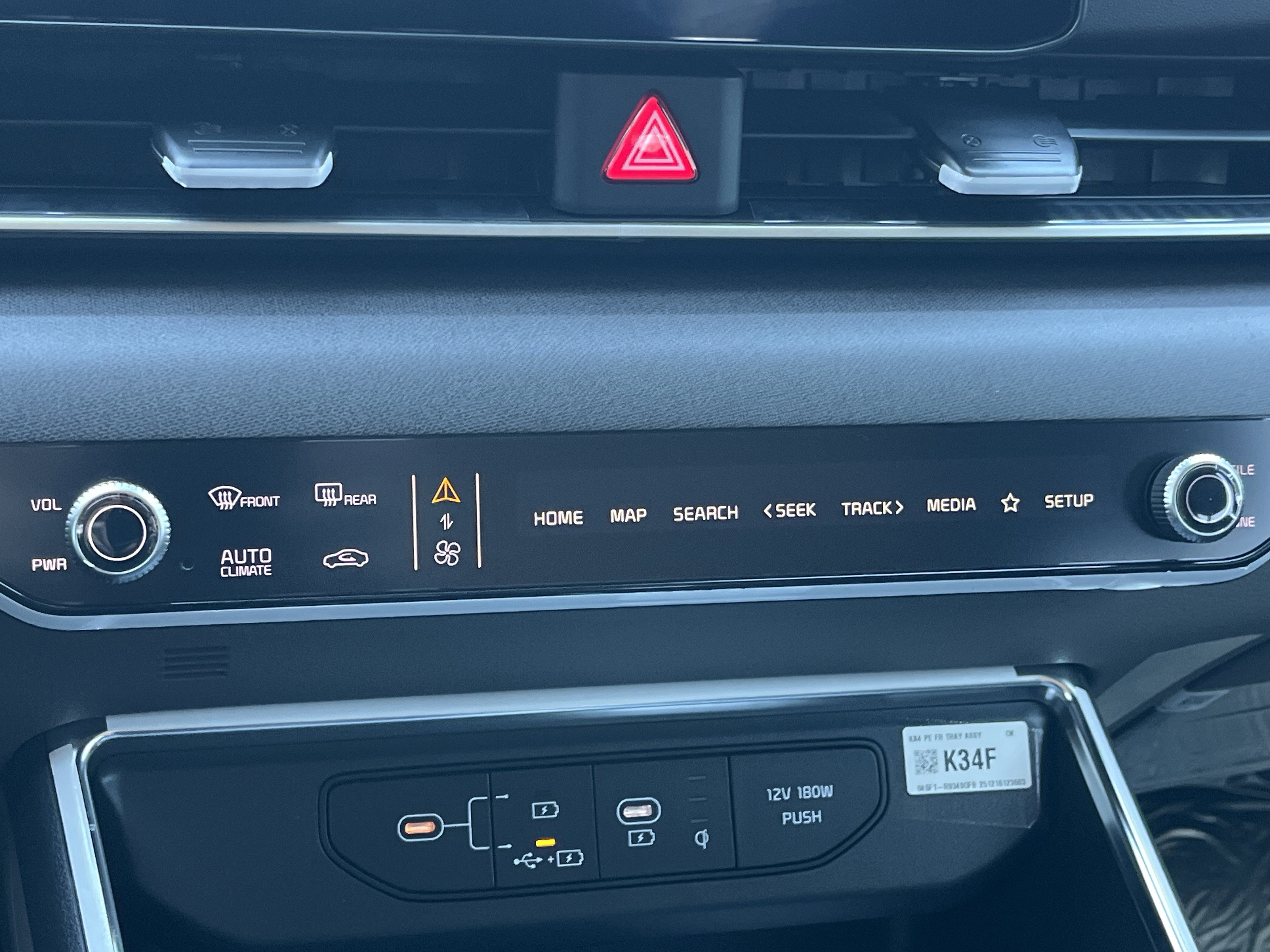 New 2026 Snow White Pearl Kia EX image 7