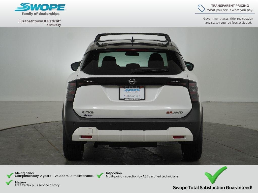 New 2026 Aspen White TriCoat / Super Black Two-tone Nissan SR image 5