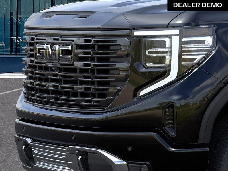 Used 2026  GMC Denali Ultimate image 13