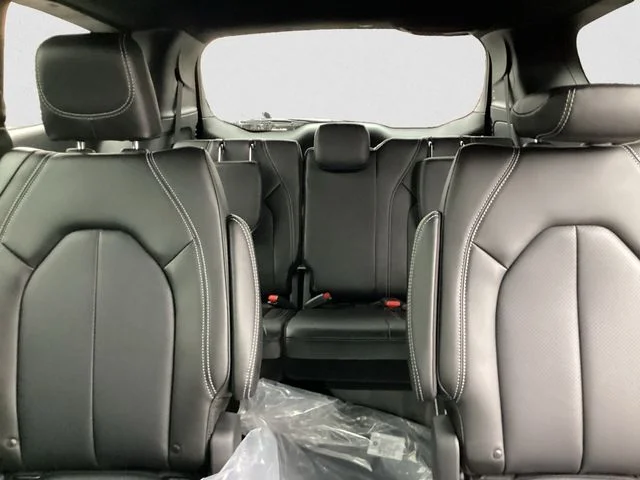 New 2026 Diamond Black Chrysler SELECT AWD image 14