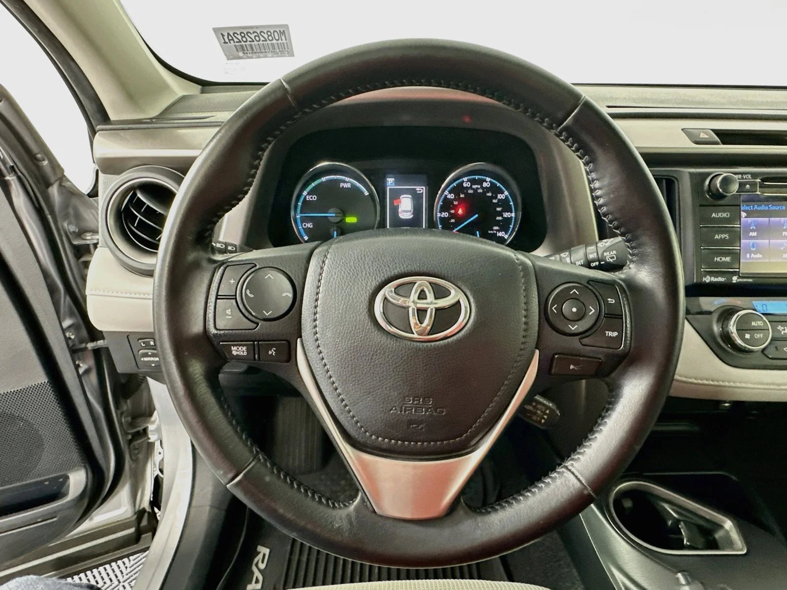 Used 2017 Silver Toyota XLE image 11