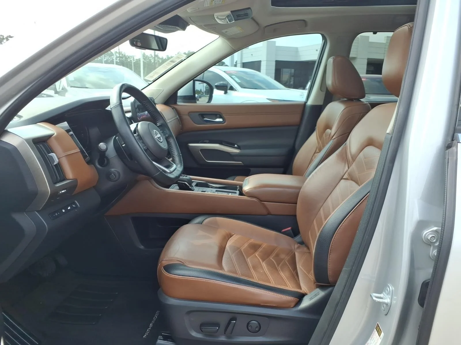 2023 Nissan Pathfinder Platinum Silver at Robbins Nissan