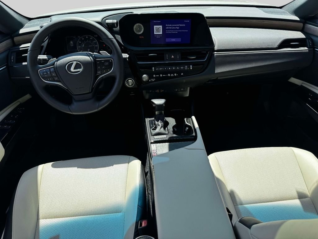 Used 2023 White Lexus 350 image 12
