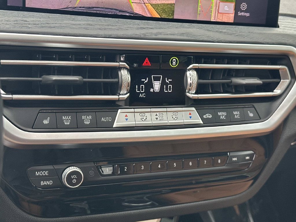 Used 2024 Carbon Black Metallic BMW xDrive30i image 26