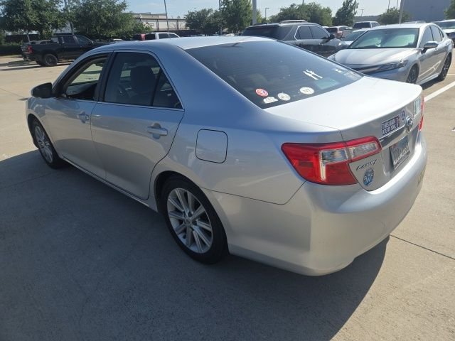 Used 2012 Silver Toyota XLE image 4