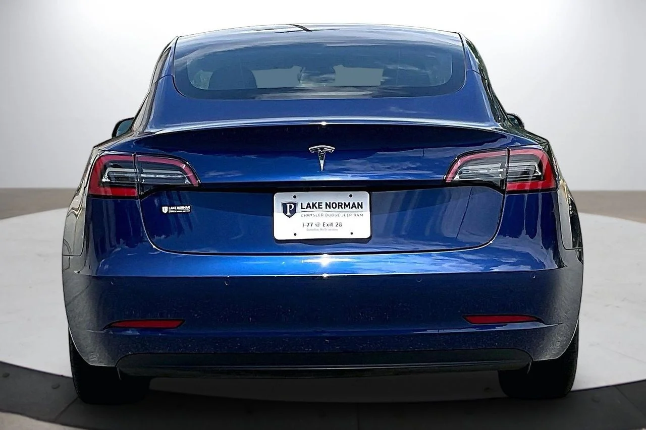 Used 2021  Tesla Standard Range Plus image 8