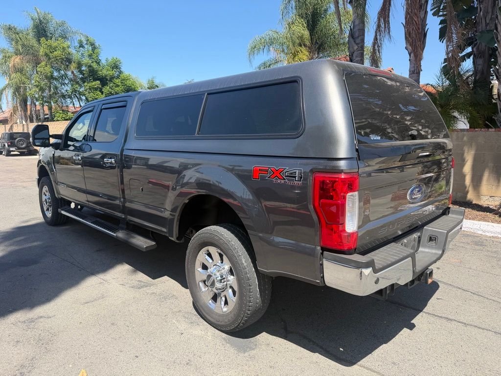 Used 2018 Gray Ford Lariat image 9