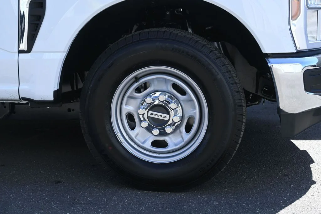 New 2026 White Ford XL image 4