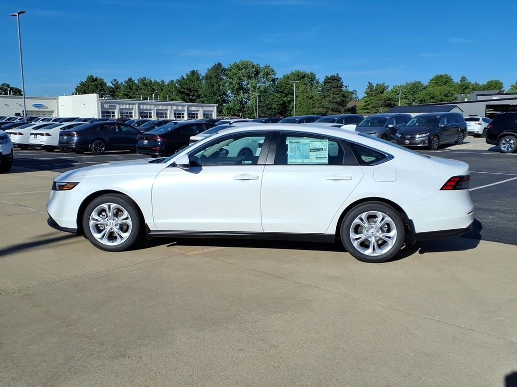 New 2026 Platinum White Pearl Honda LX image 2