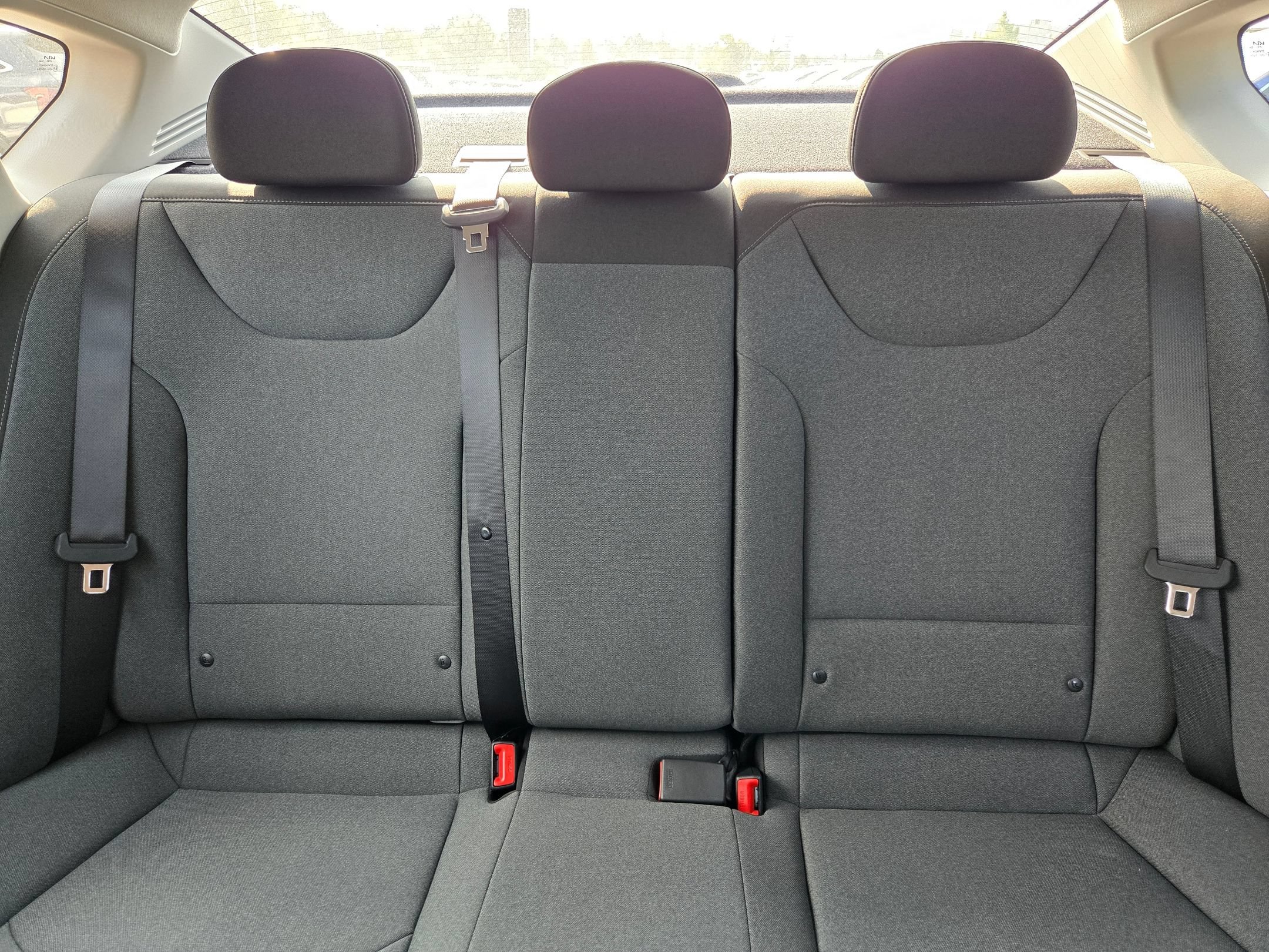 New 2026 Snow White Pearl Kia LXS image 10