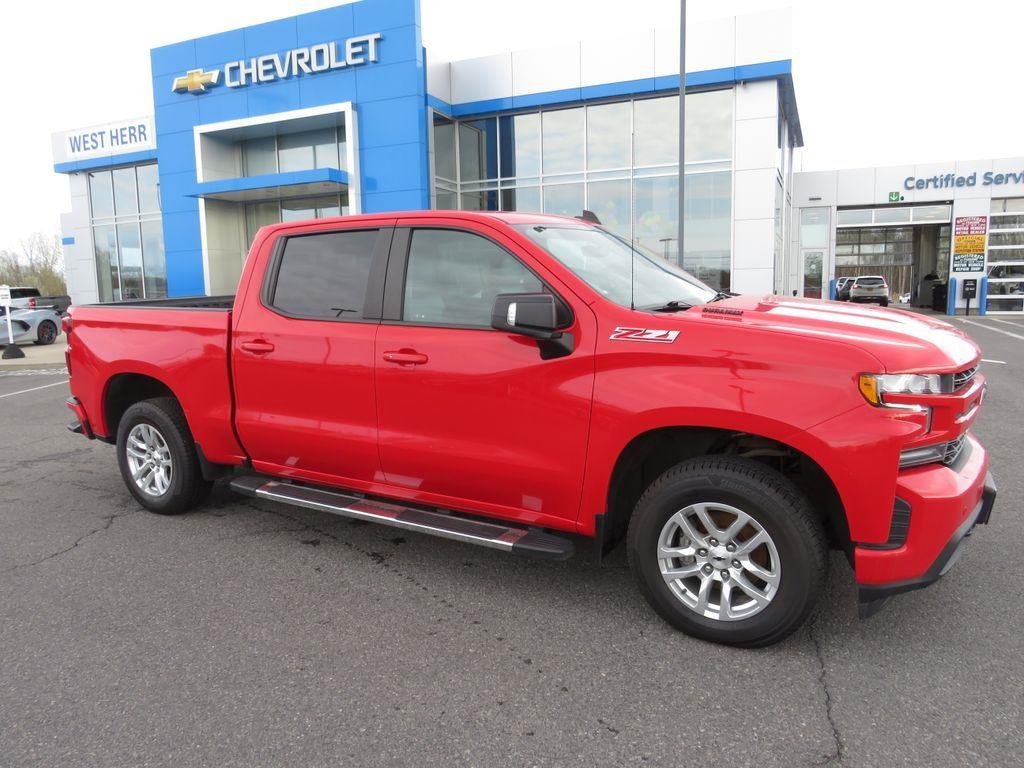 Used 2021 Red Chevrolet RST image 5