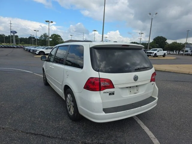 Used 2012 White Volkswagen SEL image 6