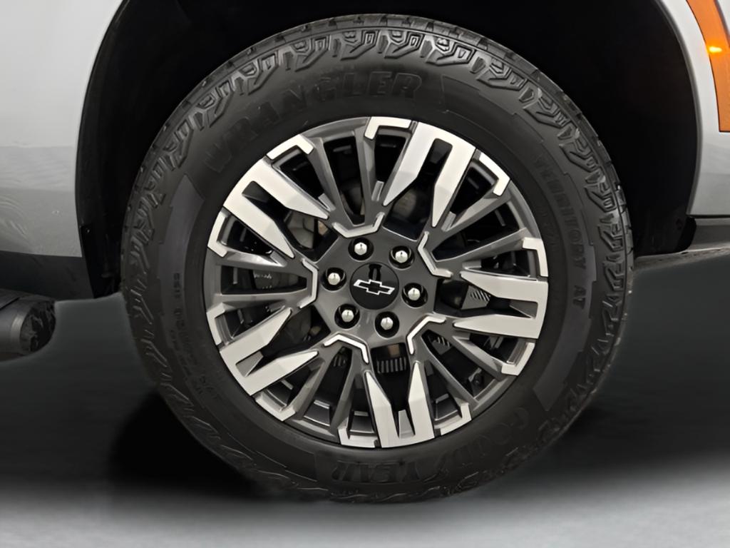 Used 2025 Sterling Gray Metallic Chevrolet Z71 image 48