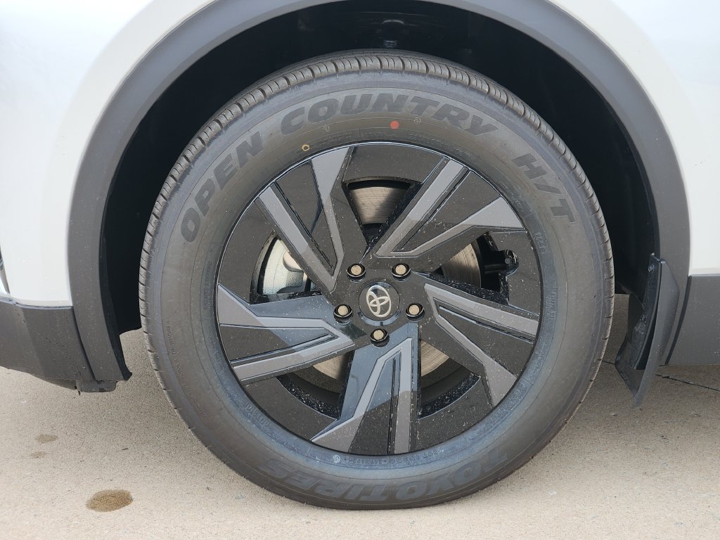 2026 Toyota C-HR SE - Photo 10