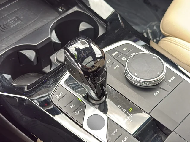 Used 2023 Gray BMW xDrive30i image 37