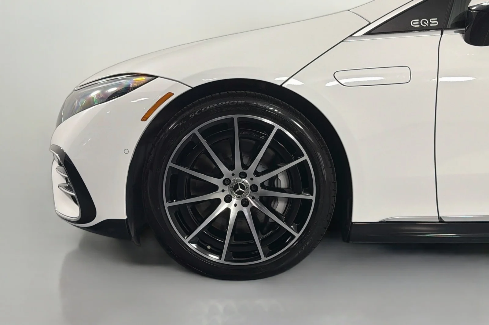 Certified Used 2022 Polar White Mercedes-Benz 580 image 11