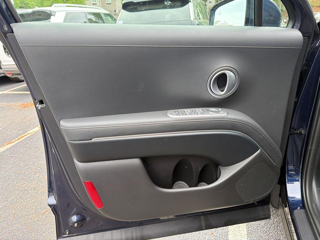 New 2026 Blue Hyundai SE FWD image 10