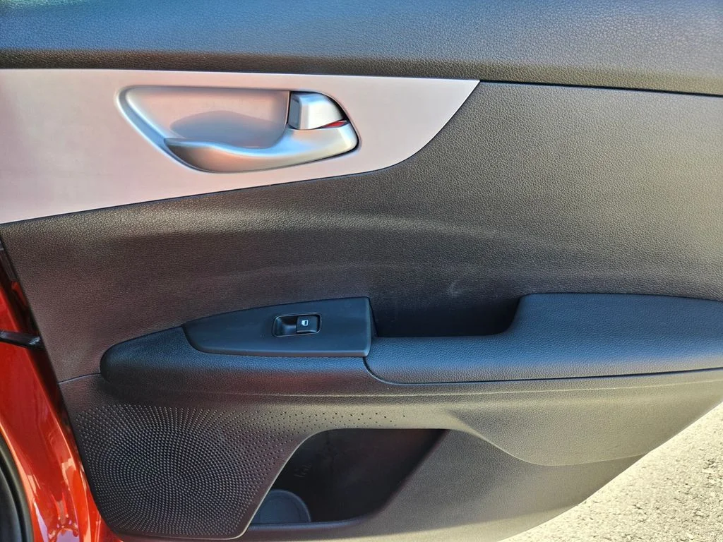 Used 2024 Red Kia LXS image 23