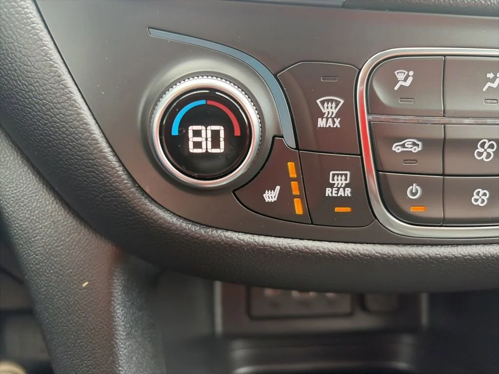 2022 Chevrolet Equinox LT - Photo 32