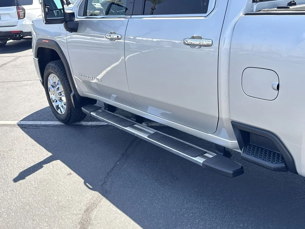 Used 2022 Silver GMC SLT image 36